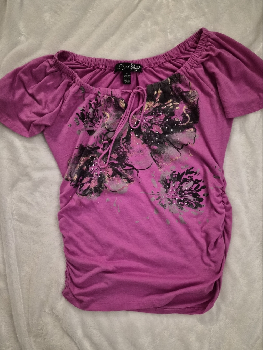 2K Zena Pink Off Shoulder Top Small 2000s Boho Graphic